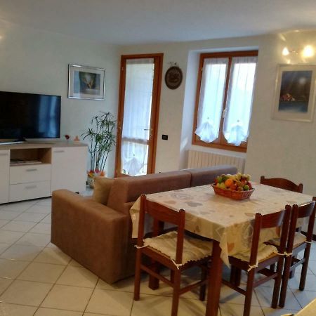 Appartamento Borgo Antico Oliveto Lario Екстериор снимка