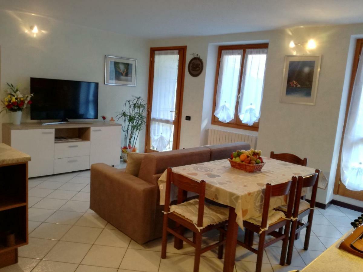 Appartamento Borgo Antico Oliveto Lario Екстериор снимка