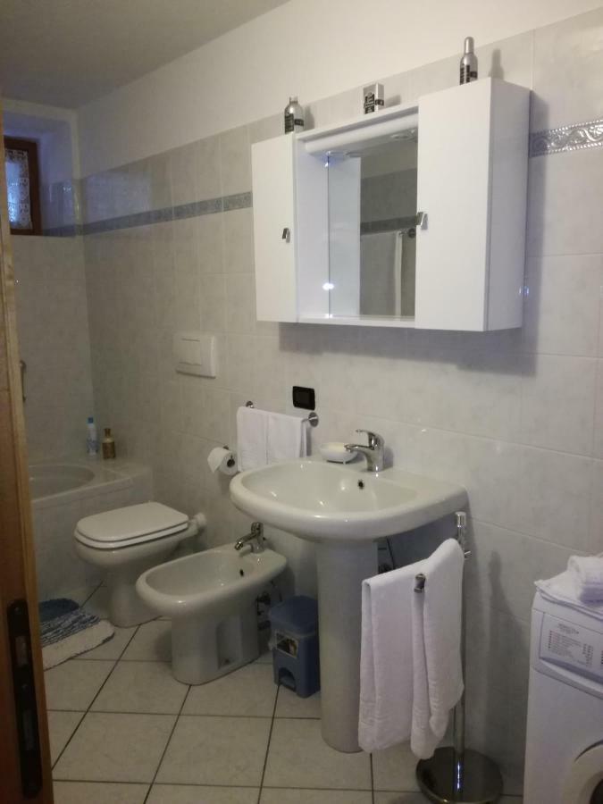 Appartamento Borgo Antico Oliveto Lario Екстериор снимка